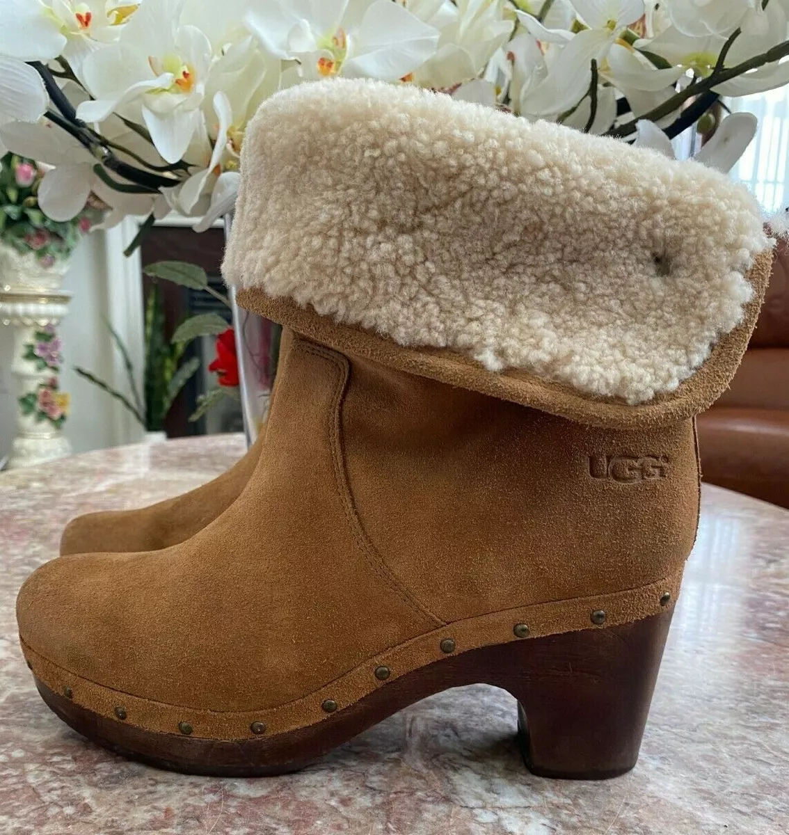 UGG Lynnea Fold Over Brown Leather Shearling Cuff Clog Boot 3204