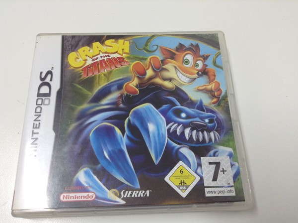 CRASH LUCHA DE TITANES . Pal España . Envio Certificado . Paypal