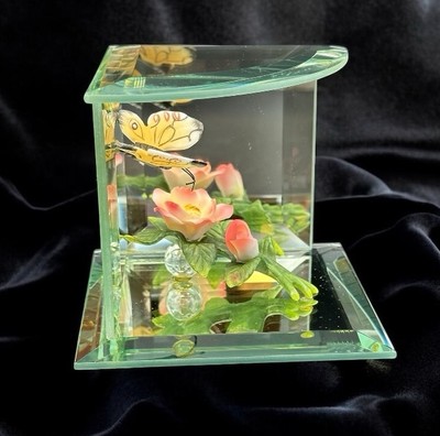 E Gallery Collection Mirrored Glass Figurine Butterfly Flowers Display USA Made