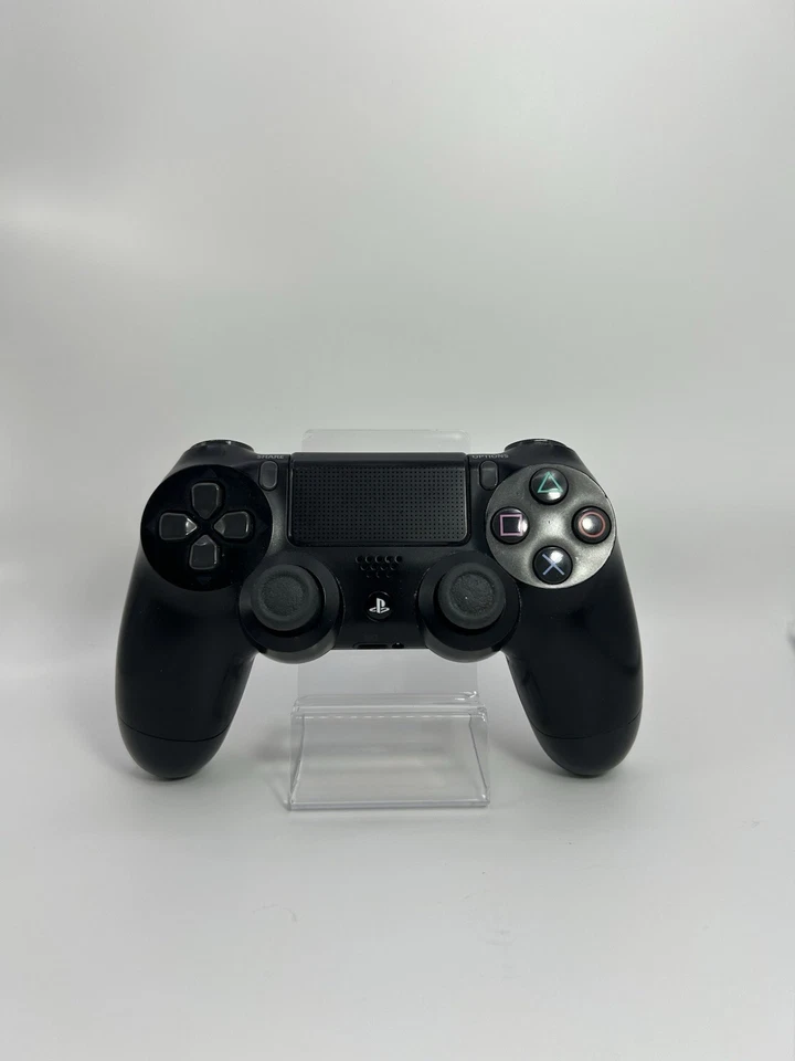 Sony PlayStation 4, foto 3 di 4