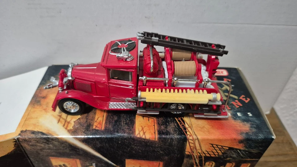 YFE 06 1932 Ford AA Fire Engine Models of Yesteryear Matchbox in OVP - Bild 3 von 4