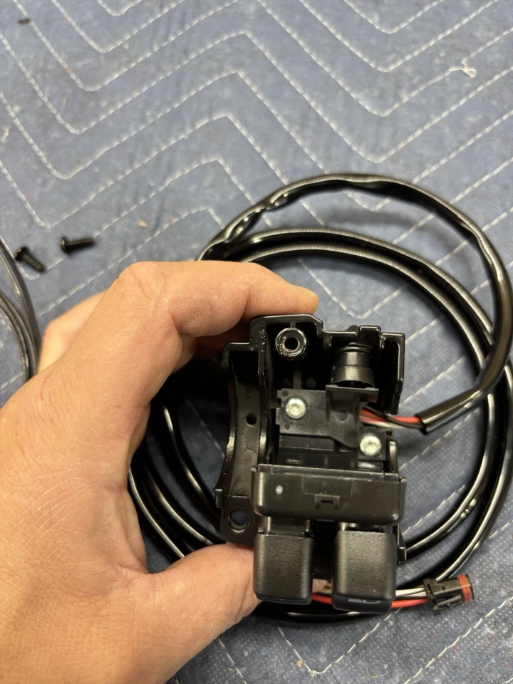 🇺🇸HARLEY CRUISE CONTROL MODULE  FOR  16 AND UP SOFTAIL & DYNA  - 41000369🇺🇸 - Bild 2 von 4