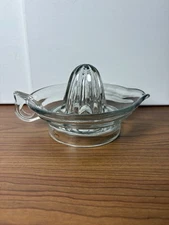 Anchor Hocking Citrus Reamer Juicer 1960s