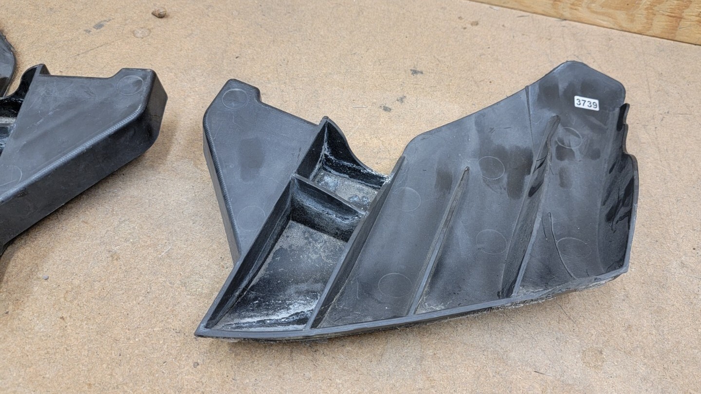 2014 2015 2016 2017 Maserati Ghibli Front Bumper Lower Brackets Set OEM 