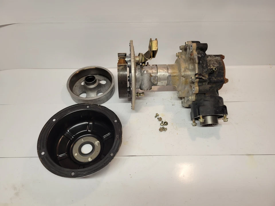 Pastilhas de freio 1987 Suzuki Quadrunner LTF 230 2x4 eixo diferencial traseiro carcaça... - Imagem 2 de 4