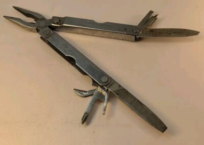 NICE Original Leatherman Tool US REG TM 1325473 Multi-Tools Portland OR Vintage