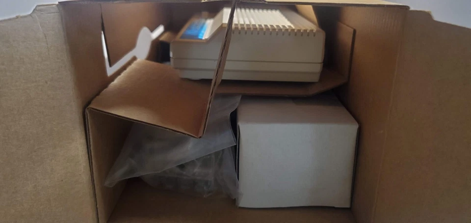 OPEN BOX: 3COM US Robotics 56K v90 Fax Modem for MAC model: 5689 - Image 4 of 4