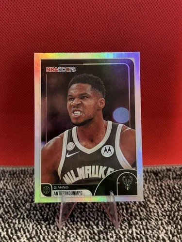 2025-26 Topps NBA Hoops Giannis Antetokounmpo #165 Milwaukee Bucks