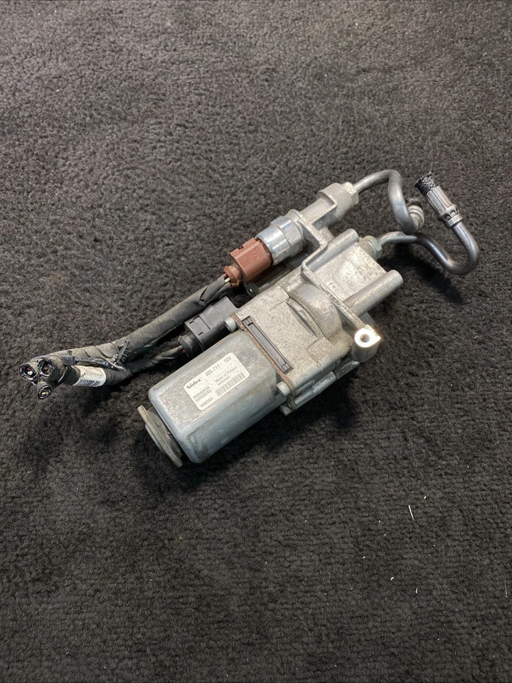 Chevrolet Camaro SS 2016-2024 motor actuador bloqueo diferencial trasero OEM 84059648 Foto 3 de 4