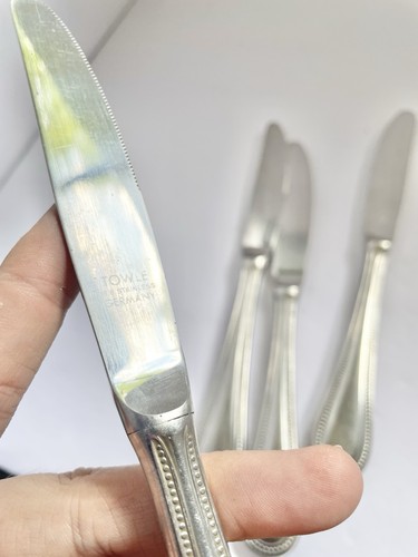 4 - Towle BEADED ANTIQUE Satin 18/8 Stainless GERMANY Flatware 9" DINNER KNIVES - Picture 3 of 4