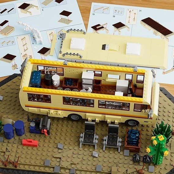 Breaking Bad RV Camper Van Building Blocks Set Vehicle Model Bricks Toy UK - Image 2 of 4