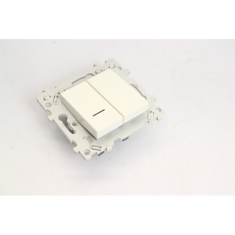 Hager  WE046 Double bouton poussoir Essensya 10A (B1044)