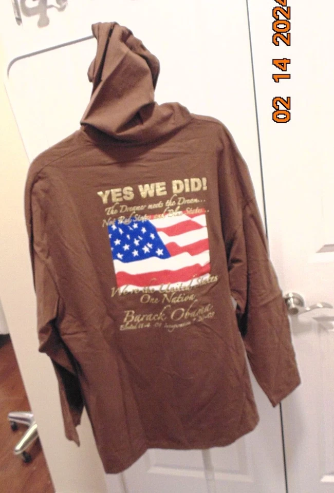 Moletom com capuz Obama -The 1st Family-Yes We Did-The Dreamer Meets the Dream-Brown LS-XL - Imagem 3 de 4