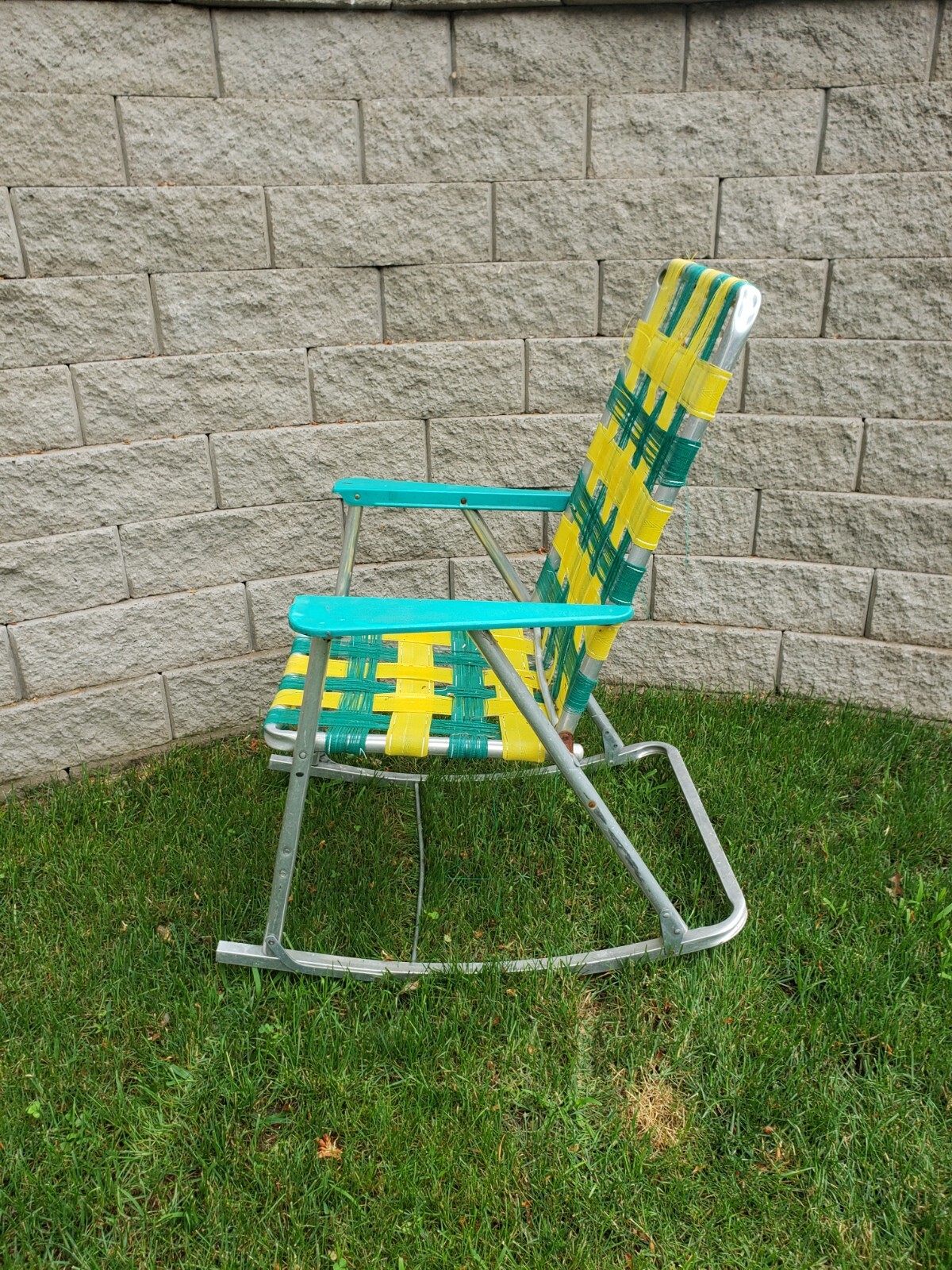 Early Vintage Aluminum Webbed Folding Rocking Lawn Chair Green Arms VTG ...