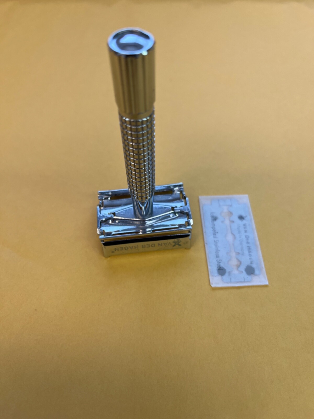 Van Der Hagen Double Edge Safety Razor with new Van Der Hagen Ice Tempered Blade
