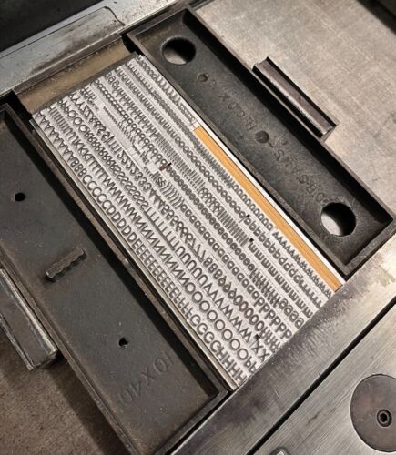 New Letterpress Type - 18 Point Futura Italic (Twentieth Century) Medium. - Picture 2 of 2