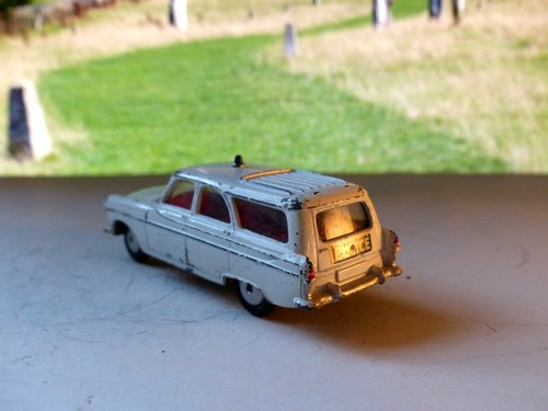 Corgi Toys 419 Ford Zephyr Estate Motorway Police Patrol - 第 6/8 張圖片
