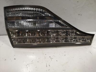 TOYOTA ESTIMA MK3 2006-2009 Rücklicht Rechts Klar 68642