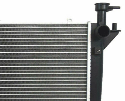 Radiator 13373 Fits 2013-2017 HYUNDAI SANTA FE 2.0L L4 - Image 3 of 4