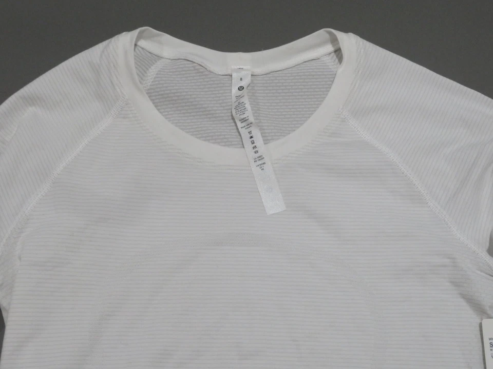Camisa deportiva a rayas Lululemon Swiftly Tech LS manga larga 2.0 carrera para mujer 8 Foto 2 de 4