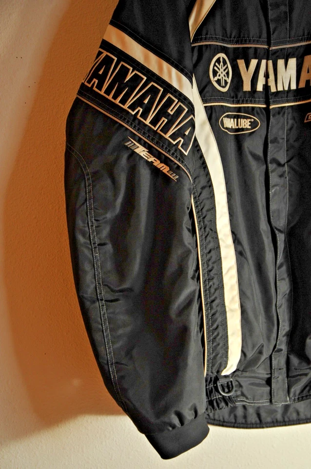 Yamaha Insulated Jacket GYTR Black LT Large Snowmobile Racing Team Competition - Image 3 of 4