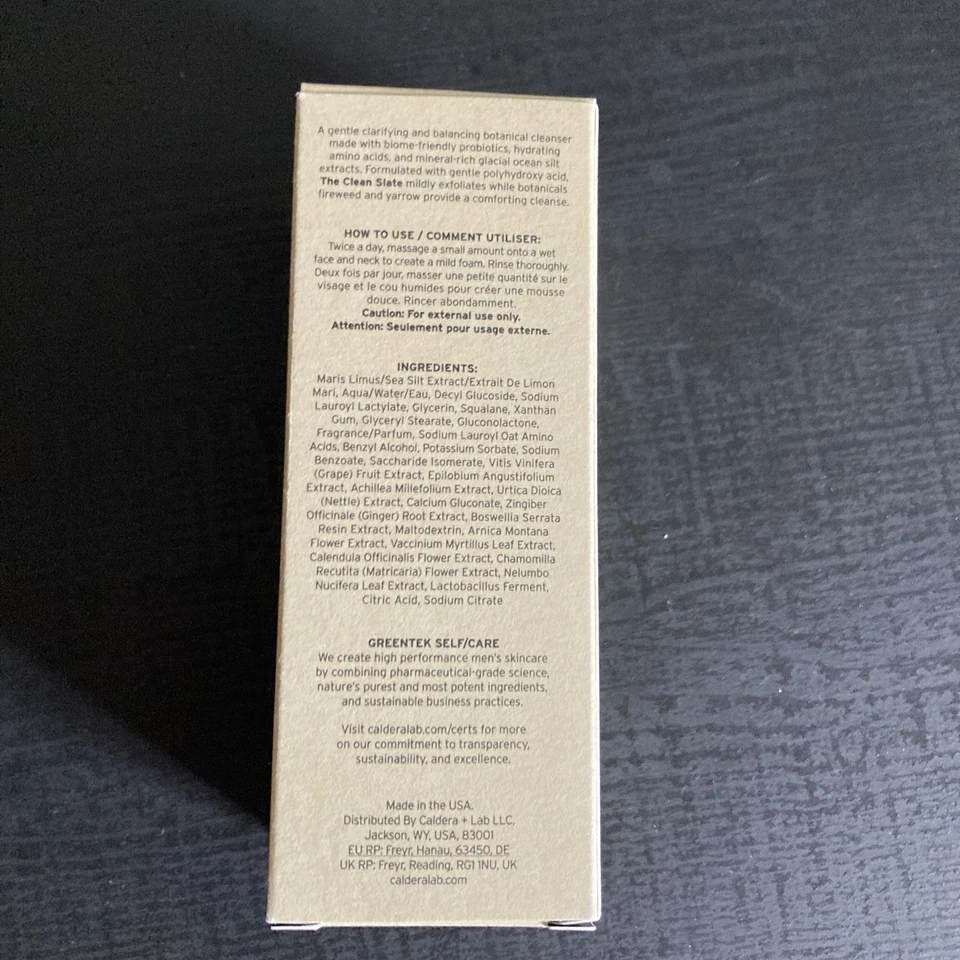 Caldera + Lab The Clean Slate | Limpiador facial espumoso orgánico para hombre en seco Foto 4 de 4