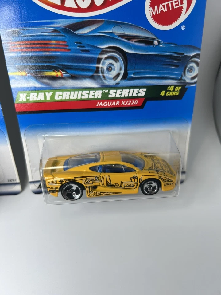 Hot Wheels Jaguar Lot Of 2x - Jaguar XJ220 Silver & Yellow X-Ray Cruiser Series - Image 3 of 4