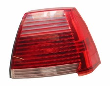 2005 Mitsubishi Galant Passenger Right Rh Tail Light Mn161856 1546565 2005 Mitsubishi Galant Passenger Right Rh Tail Light Mn161856 1546565