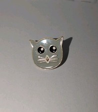 Cat Face Lapel Pin Gray  Gold Colors Kitten Kitty Feline Big Eyes