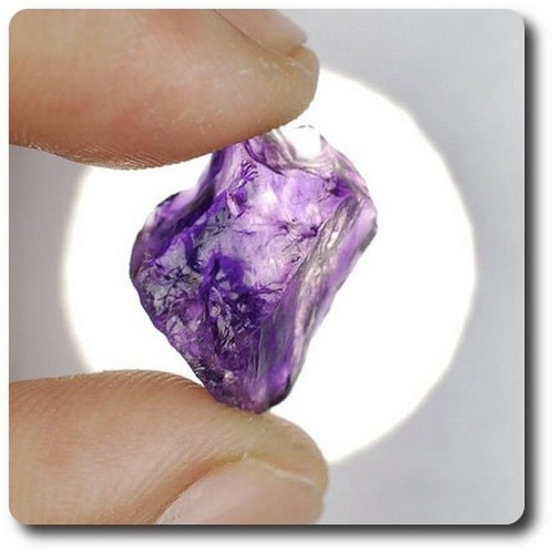Améthyste Naturelle Violette D'Afrique – 3,43 Carats, Taille 13.2x9.2mm, Sans Traitement