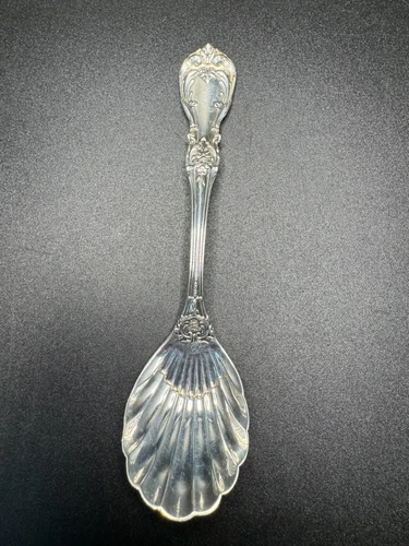 Burgundy by Reed and Barton Sterling Silver Small Sugar Shell Spoon 5 3/8"