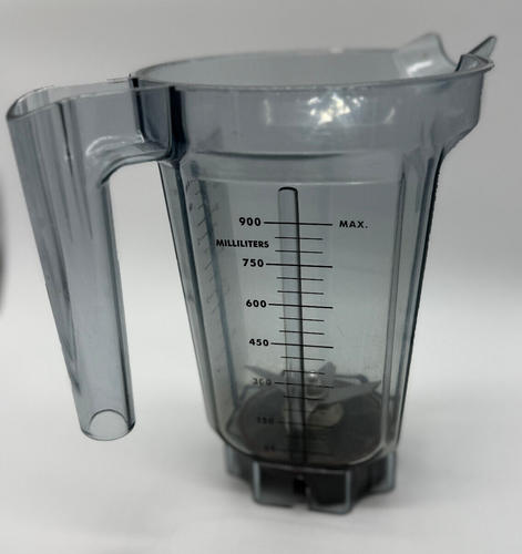 pre owned Vitamix Dry Pitcher Canister Container 4 Cups 32 Oz No chips Cracks