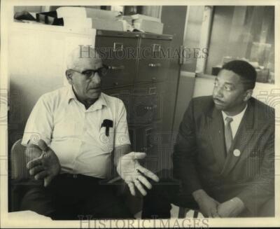 1968 Press Photo Arthur J. Doure and Samson Alexander meet in Doure's office