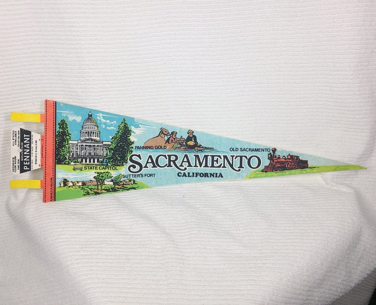 Vintage Sacramento Flag Souvenir Pennant California Wall Art 1980S W Tags 27X8”