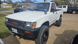 1991 Toyota Pickup 1/2 TON SHORT WHEELBASE DLX