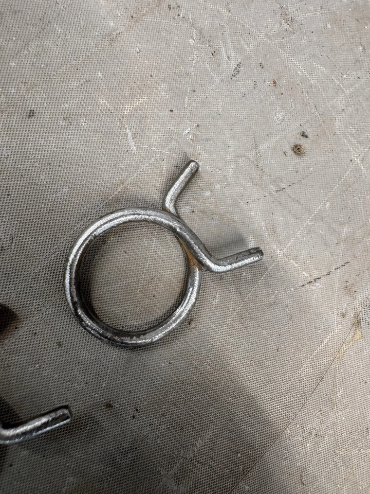 Abrazaderas de manguera de calefacción Camaro 442 1955-1972 Chevy Impala Nova Chevelle GTO Cutlass Foto 3 de 4