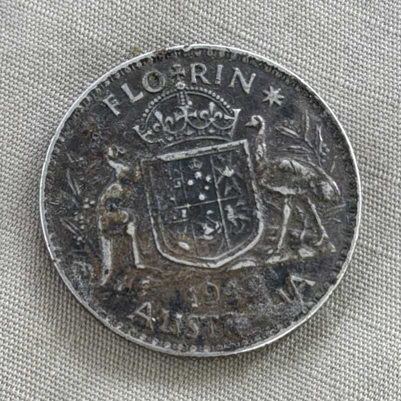 1951 Australia Pre-Decimal Florin Silver 0.925 Coat of Arms KM#43