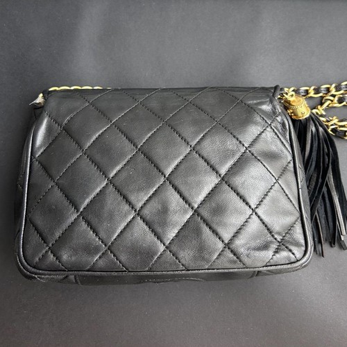 CHANEL Matelasse Fringe Chain Shoulde Bag Umhängetasche schwarz Lammleder - Bild 13 von 24