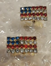 Collection of 4 Pair of Men's Cuff Links ( one pair of Swank)