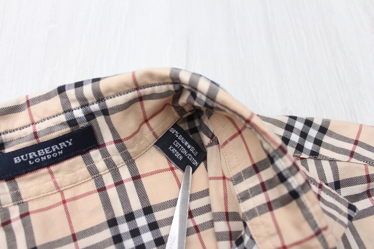 Women's BURBERRY London Nova Check Cotton Shirt Button-Up Women's BURBERRY London Nova Check Cotton Shirt Button-Up