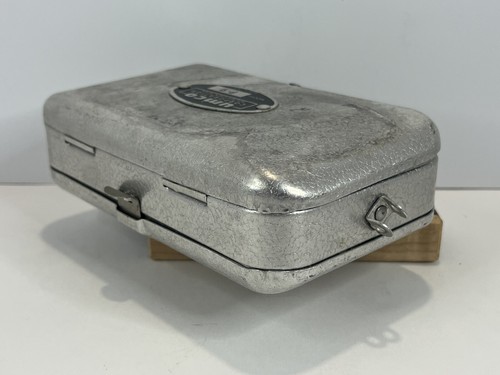 UMCO P9 Tackle Box With Plastic Inserts. - Picture 6 of 6