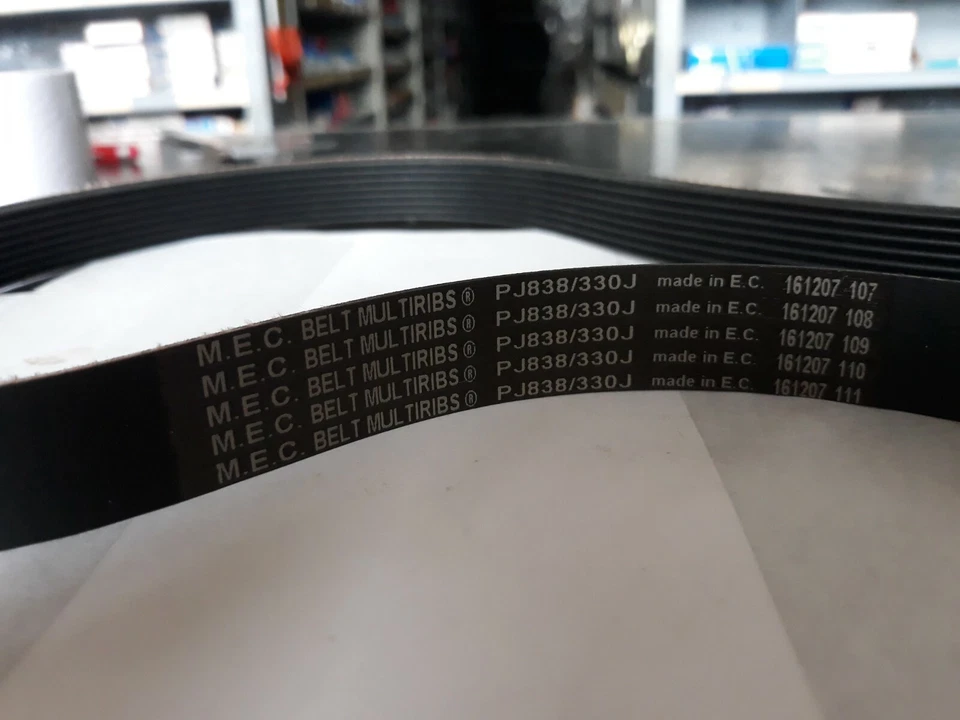 CINGHIA 8 NERVATURE PJ838/330J PER BETONIERA EDIL LAME EVO 250 8PJ838 330J8