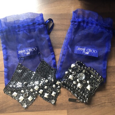 Jimmy Choo H&M Collab Gunmetal Kettenhemd Set Ohrringe und Armband RAR in Taschen