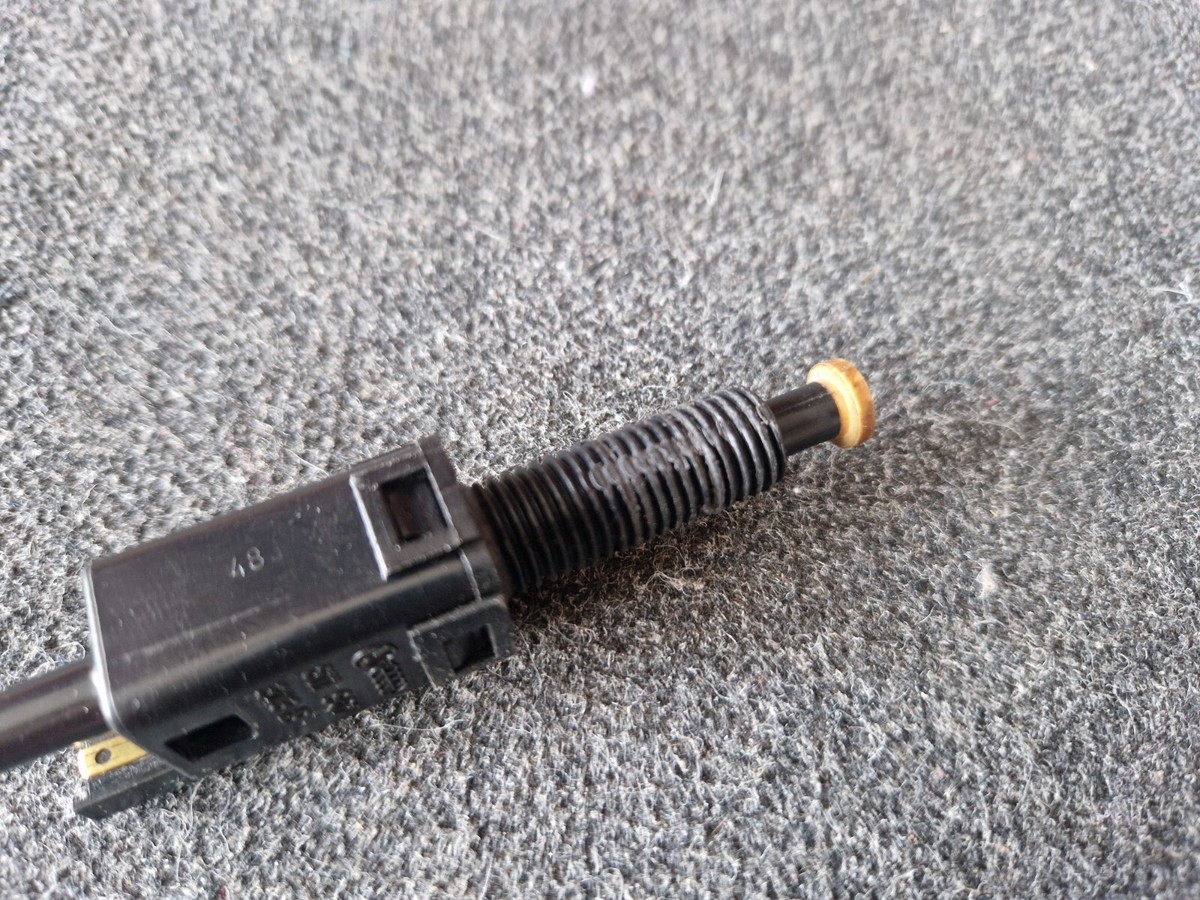 VW Jetta mk2 Golf Mk2 SYNCRO clutch pedal switch 811907343B | eBay