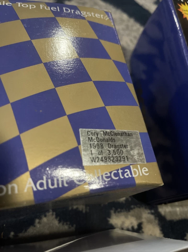 Action 1998 1:24 NHRA CORY McCLENATHAN McDONALDS TOP FUEL DRAGSTER Foto 2 de 3