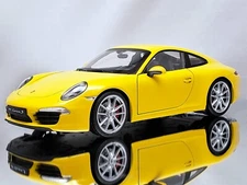 Welly NEX Porsche 911 (991) Carrera S Coupe 2013 Yellow Diecast Model Car 1:18