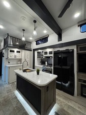 towable rvs campers used