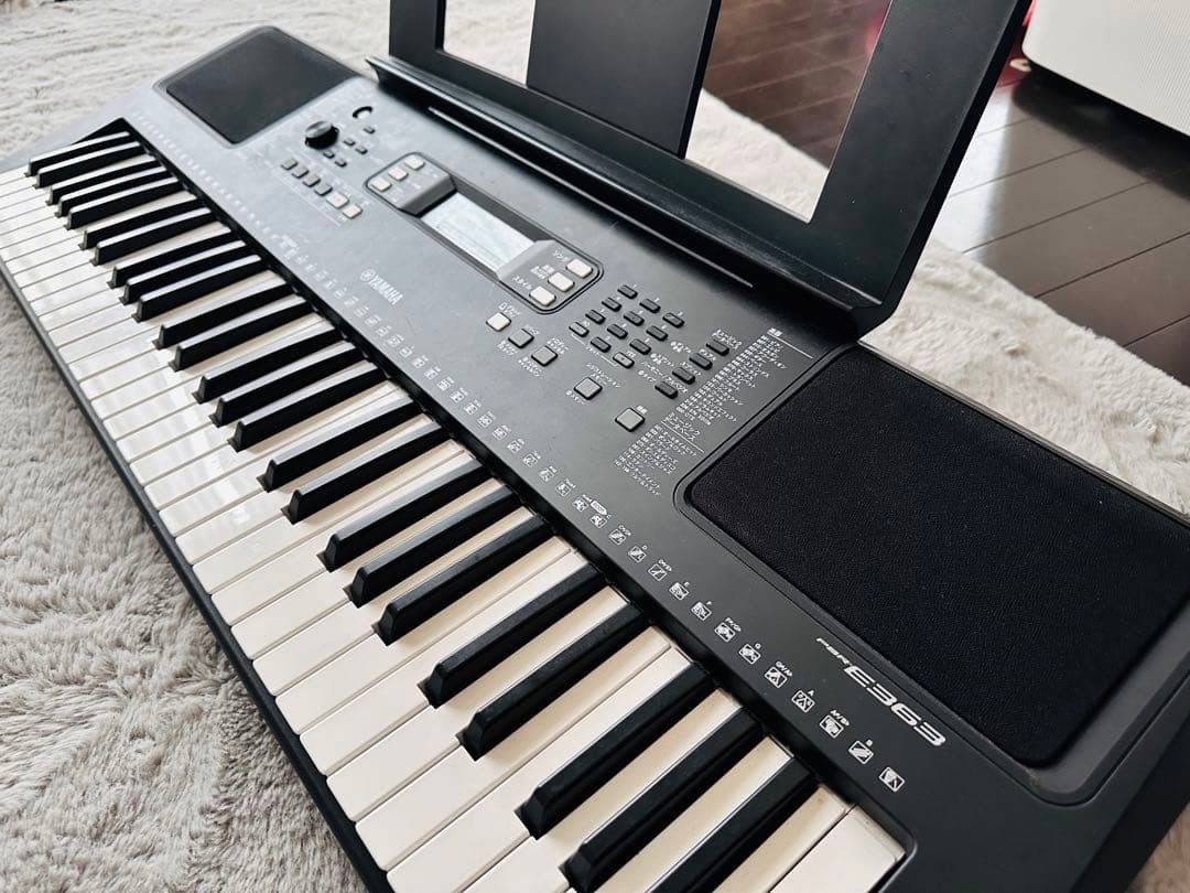 YAMAHA PSR-E363 PORTATONE Electronic Keyboard 61-Key 574-Voice 165