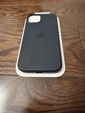 Apple Silicone Case with MagSafe for iPhone 13 - Midnight