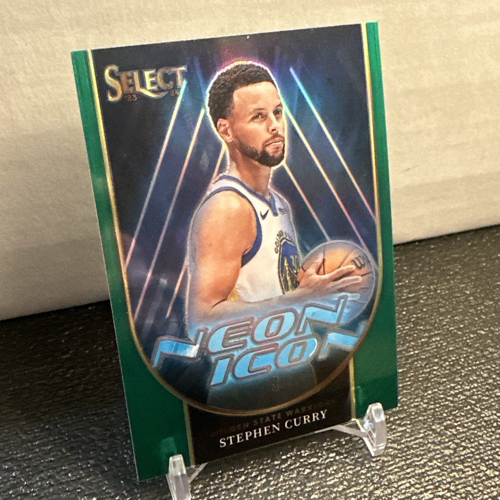 Steph Curry 2023-24 Select Neon Icon Green Prizm Warriors #4